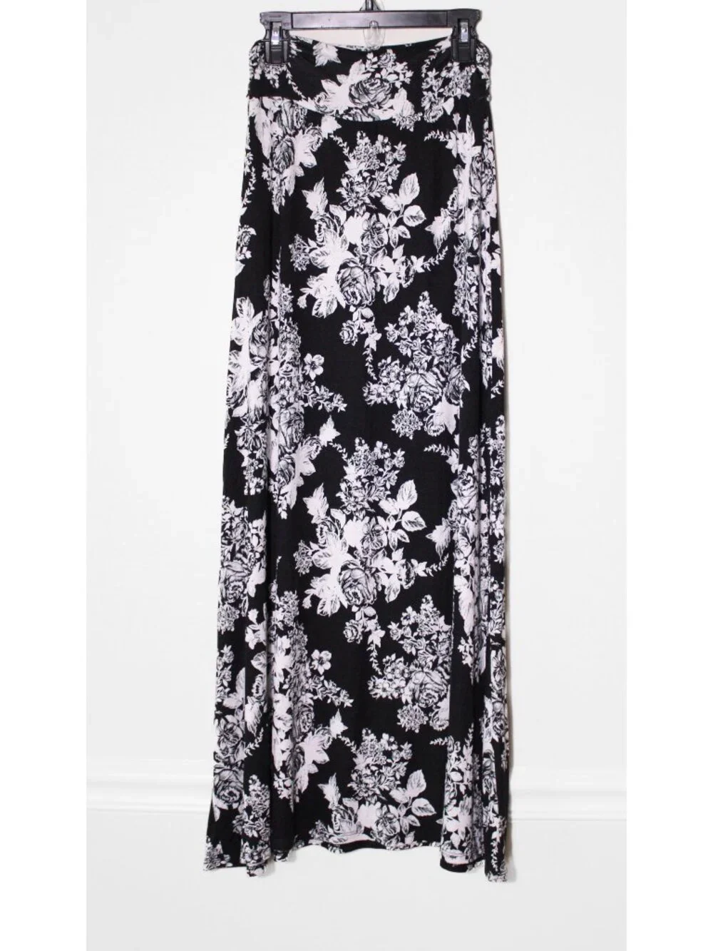 Charlotte Russe Pull On Floral Maxi Skirt Y2k Whimsigoth Black White Size XS